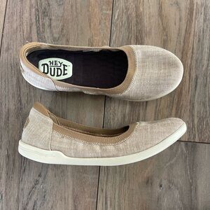 Hey Dude Savannah Slip classic flat shoes beige Tan color Women’s size US 8